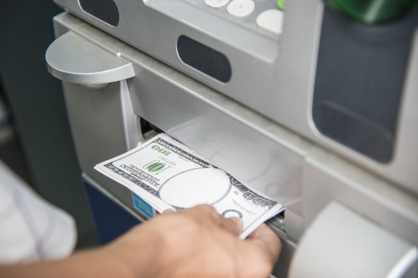 Withdrawing cash from Bitcoin ATM safely and correctly
