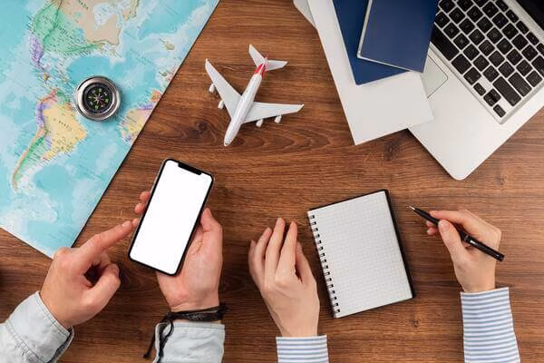 Creating a list of tips for booking a flight
