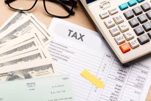 Planificación fiscal con calculadora y pagos transfronterizos