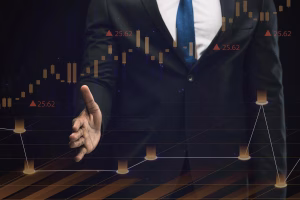 Profesional de negocios con gráfico de pagos transfronterizos