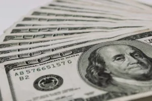 Transferencia segura de dinero usando efectivo