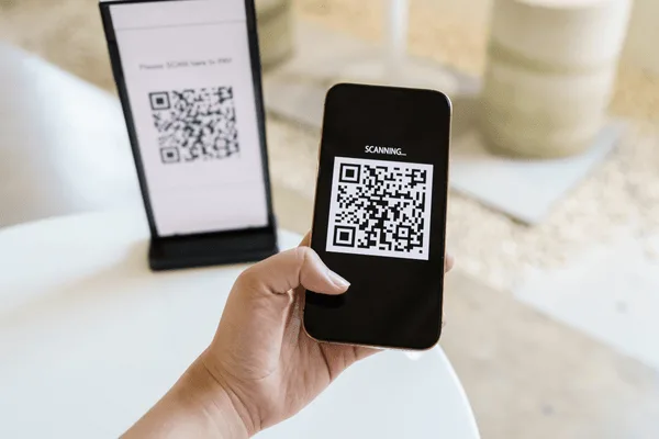 Escaneo de códigos QR para pagos transfronterizos
