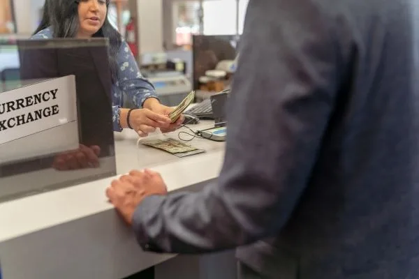 Transferencias de dinero en días laborables habituales