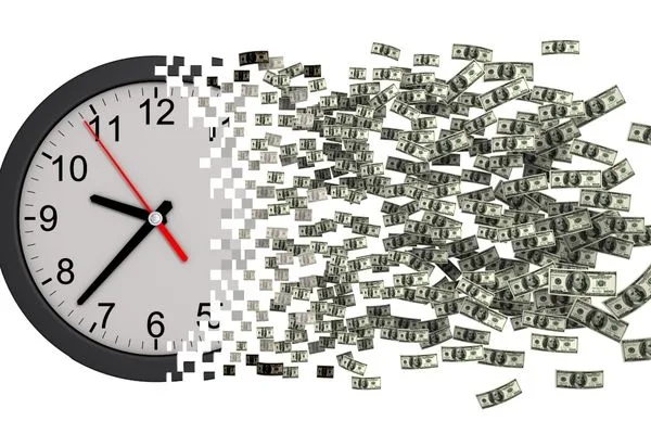 Concepto de tiempo y dinero relacionado con el proceso de cobro de cheques