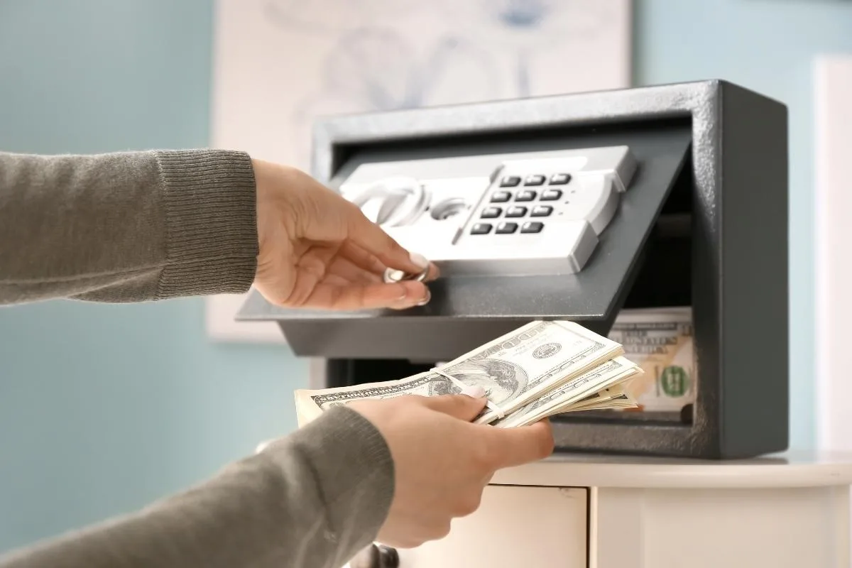 How Does Check Cashing Work for Fast and Safe Access