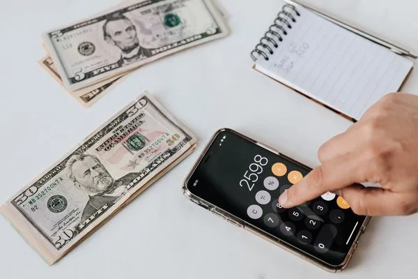 Calculating Costs For Money Transfer With Cash