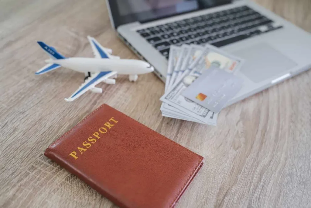 Preparación Para Reservar Billetes De Avión Antes De Viajar