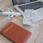 Preparación Para Reservar Billetes De Avión Antes De Viajar