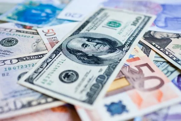Global Banknotes In Currency Exchange Setting With Mixed Currencies